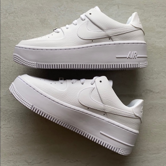 NWT Nike Air Force 1 Sage low - Picture 3 of 10